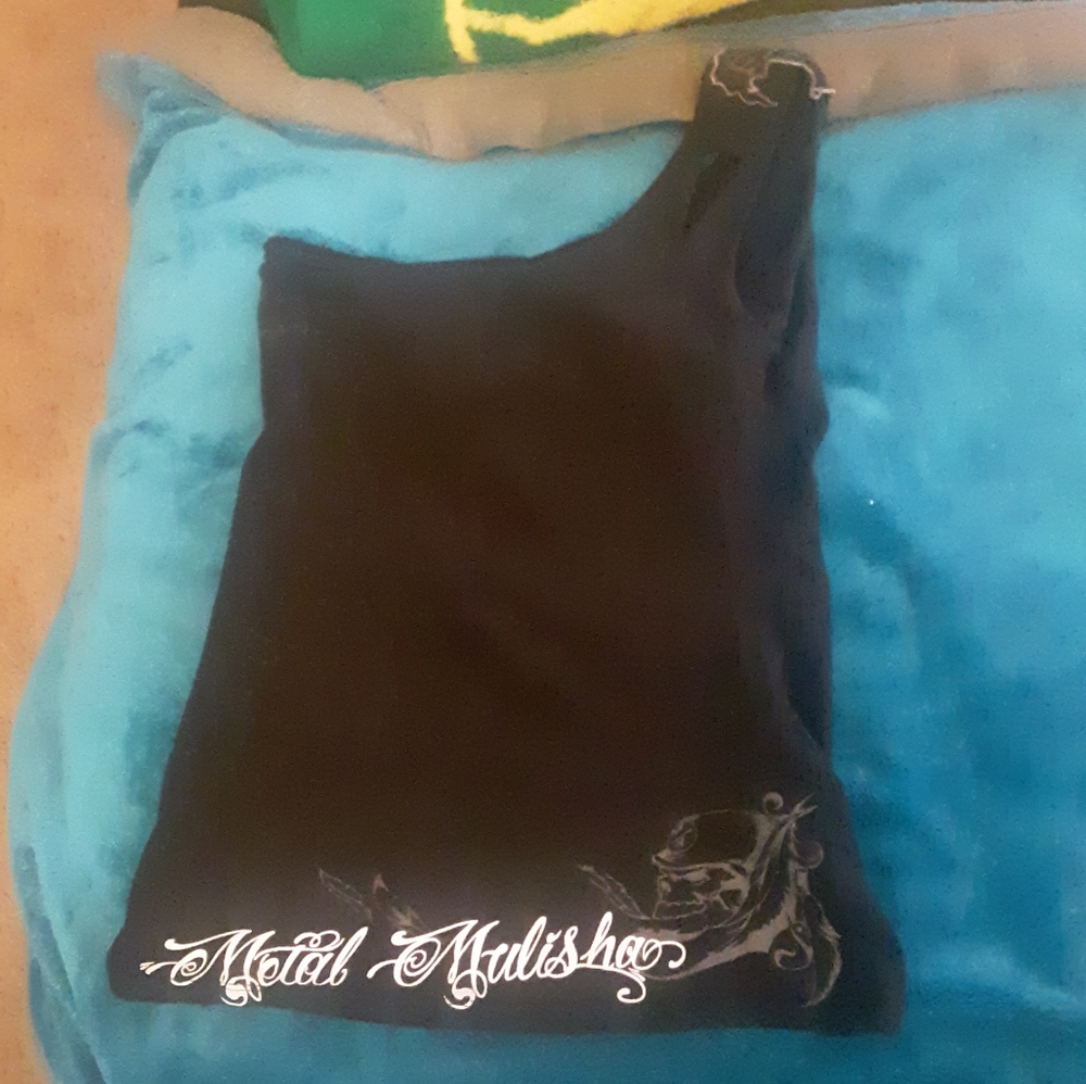 Metal mulisha top